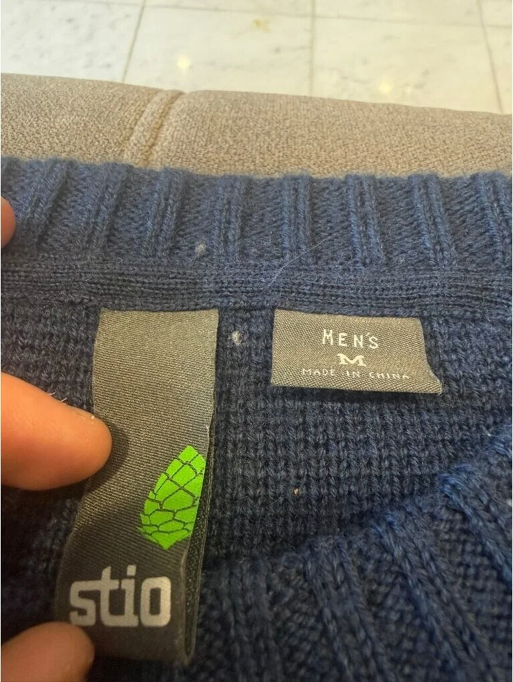 Stio Mens M 100% Merino Wool Sweater Navy Blue Crewneck